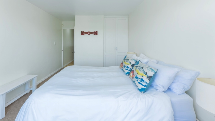 To Let 3 Bedroom Property for Rent in Struisbaai Western Cape